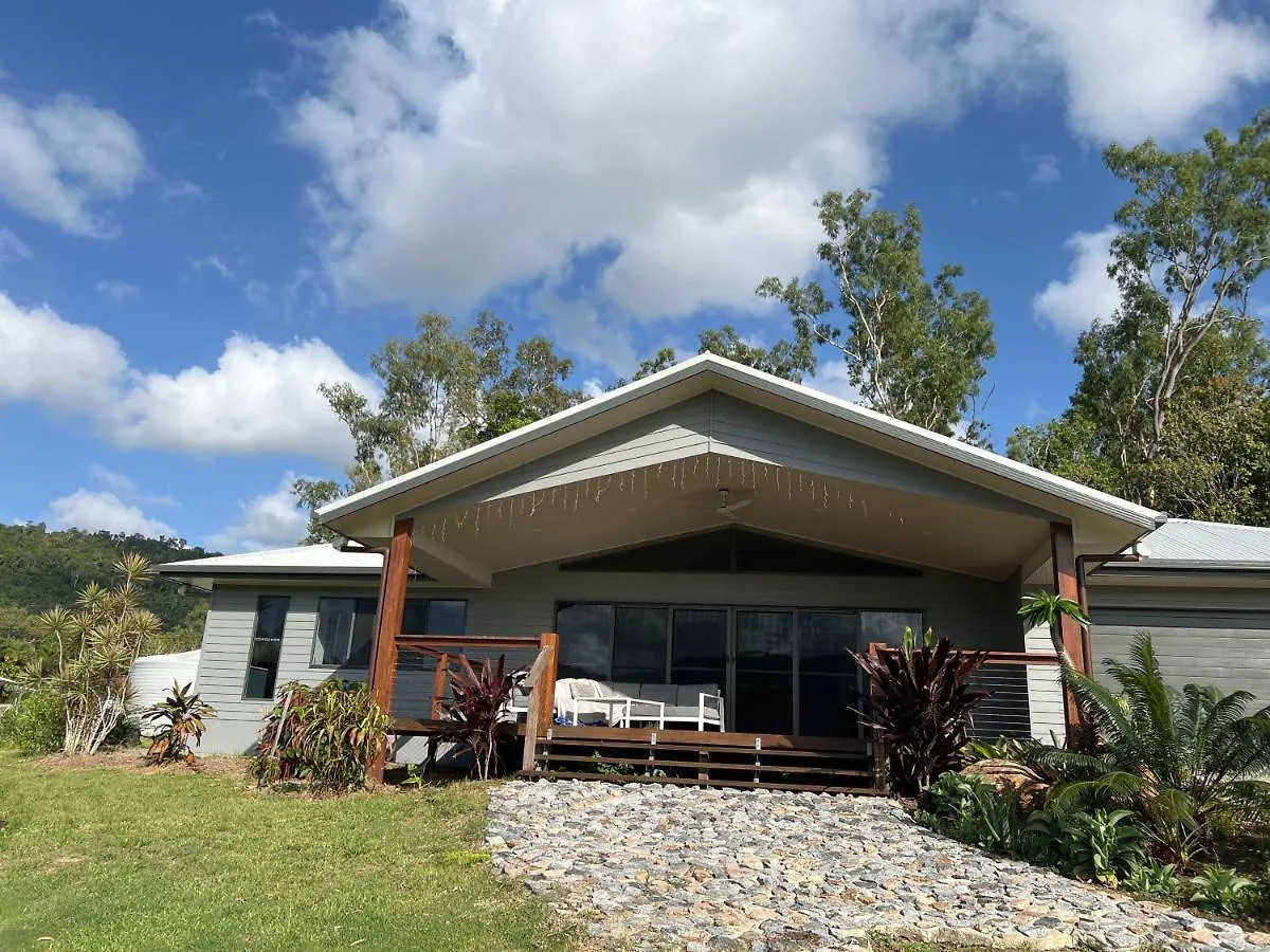Bed & Breakfast Kookaburra Lodge Airlie Beach