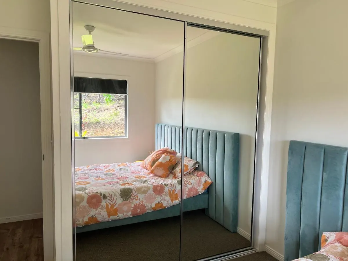 Bed & Breakfast Kookaburra Lodge Airlie Beach